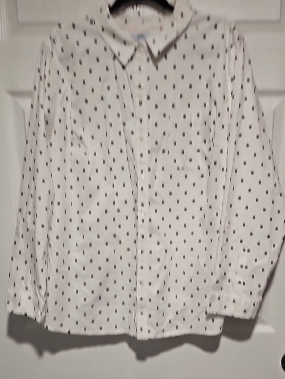 croft & barrow White Button-Down Shirt with Black Polka Dots